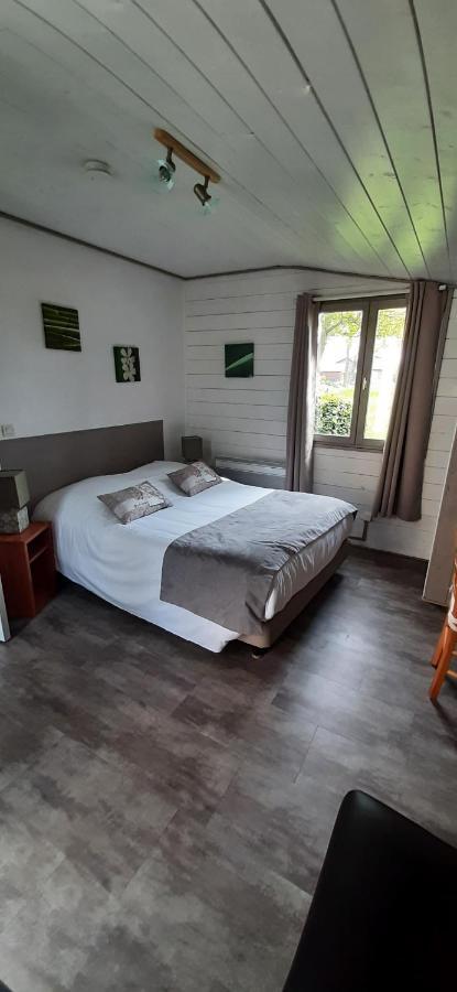Logis Auberge Des Aulnettes 에루빌셍클레르 외부 사진