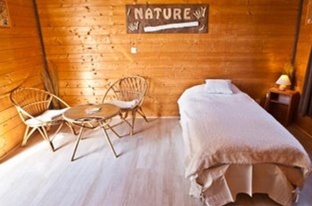 Logis Auberge Des Aulnettes 에루빌셍클레르 외부 사진