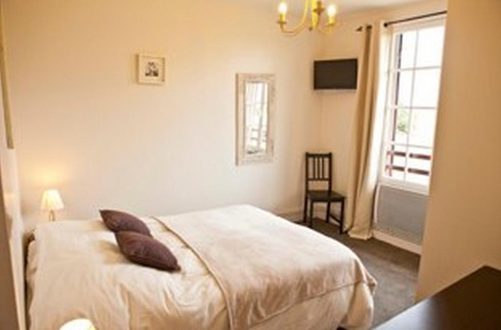 Logis Auberge Des Aulnettes 에루빌셍클레르 외부 사진