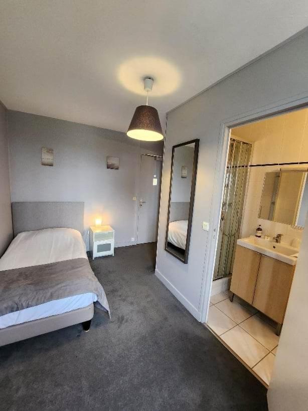 Logis Auberge Des Aulnettes 에루빌셍클레르 외부 사진
