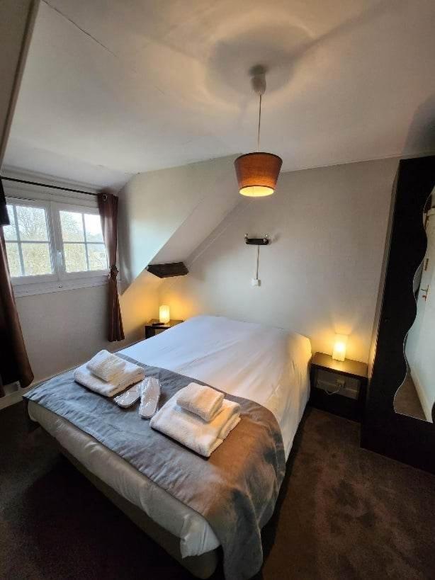 Logis Auberge Des Aulnettes 에루빌셍클레르 외부 사진