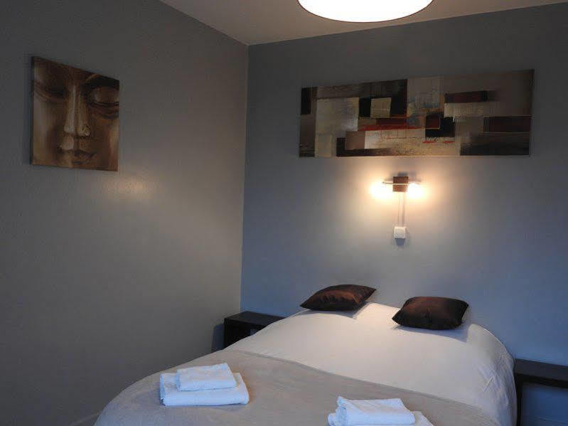 Logis Auberge Des Aulnettes 에루빌셍클레르 외부 사진